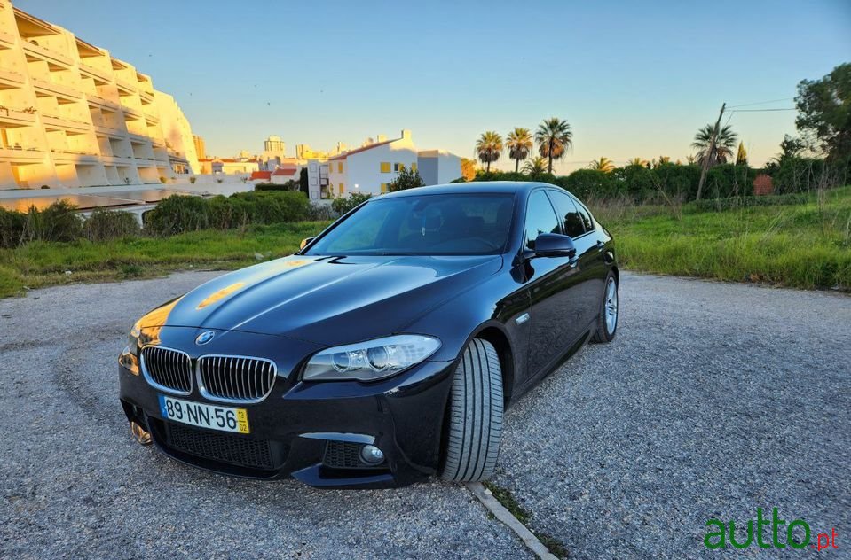 2013' BMW 525 photo #4