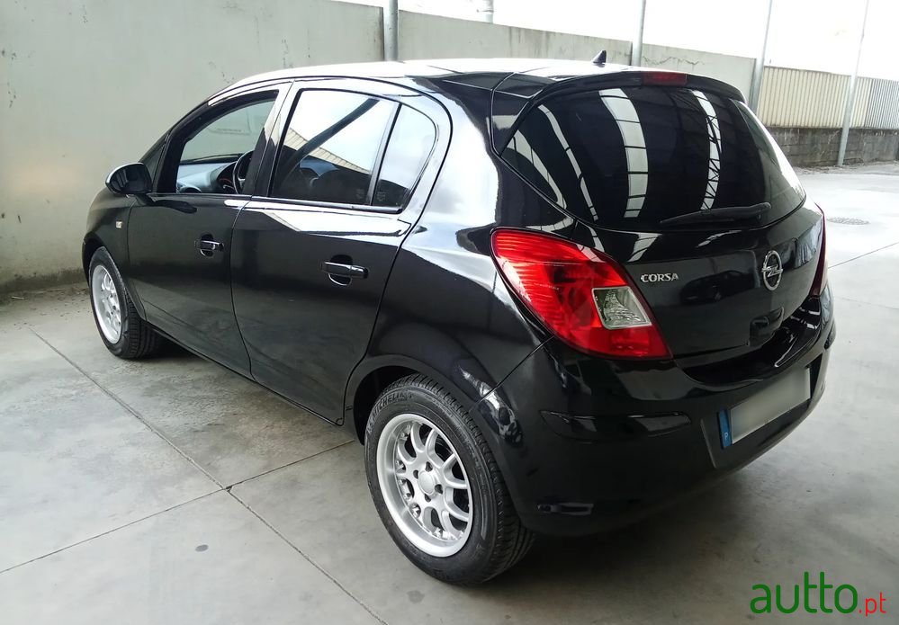 2011' Opel Corsa 1.2 Enjoy photo #4