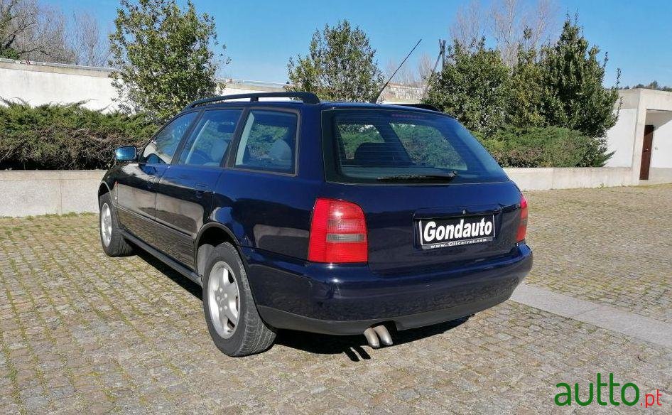 1996' Audi A4 Avant photo #3