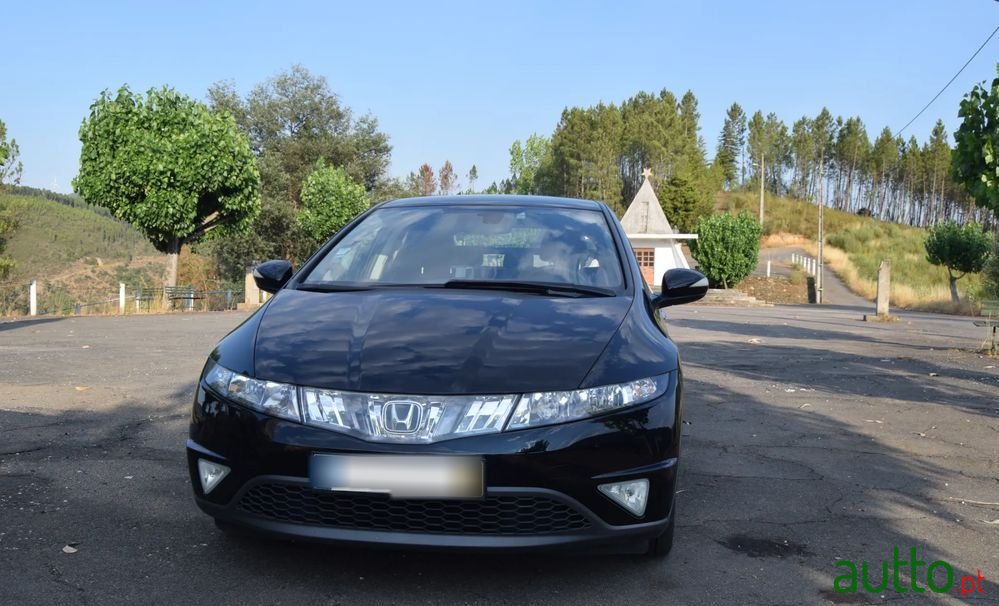 2008' Honda Civic 1.8 Sport photo #2