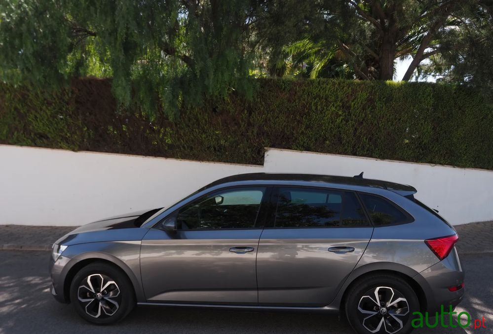 2023' Skoda Scala 1.0 Tsi Ambition photo #3