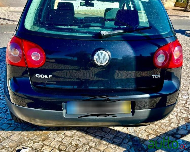 2005' Volkswagen Golf photo #6