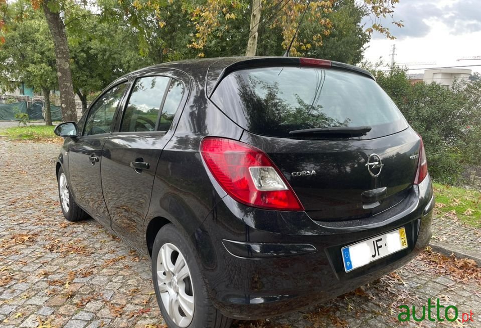2010' Opel Corsa photo #3