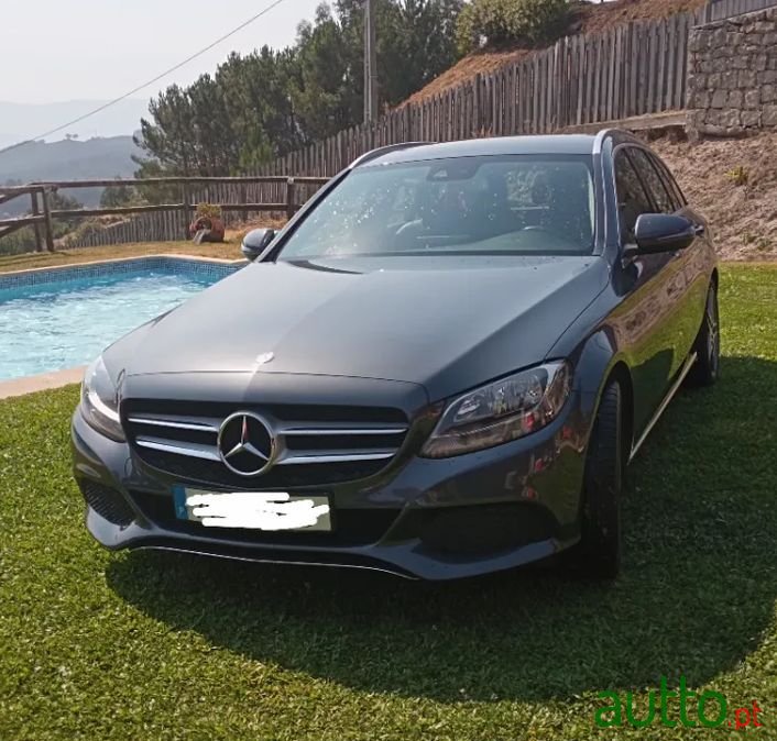 2015' Mercedes-Benz C-220 photo #5