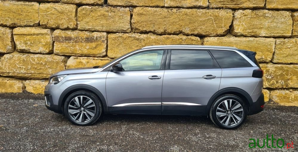 2017' Peugeot 5008 photo #4