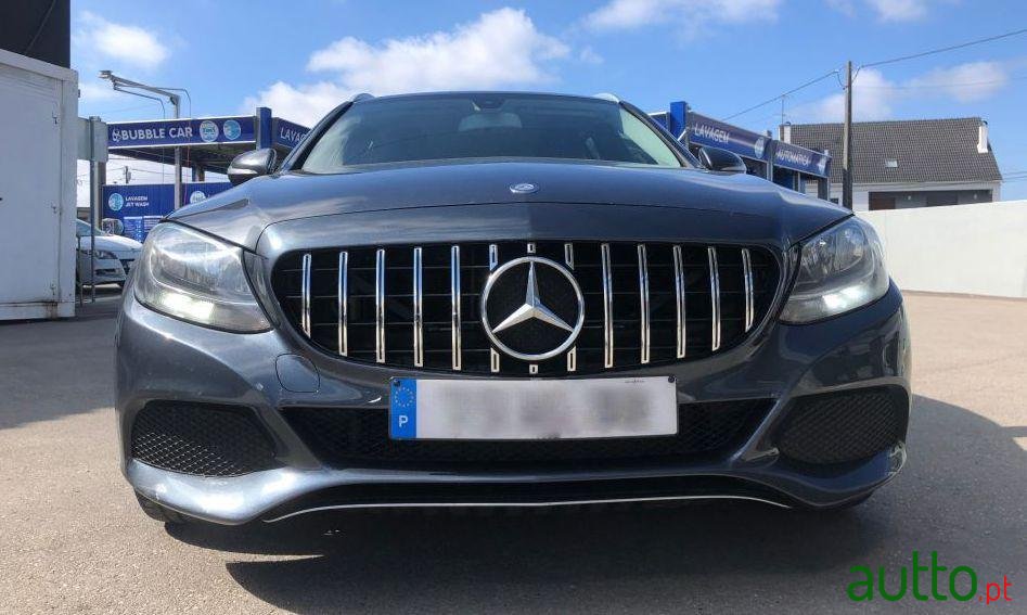 2014' Mercedes-Benz C-180 photo #3