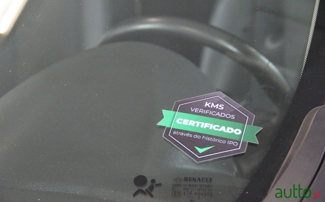 2013' Renault Megane photo #2