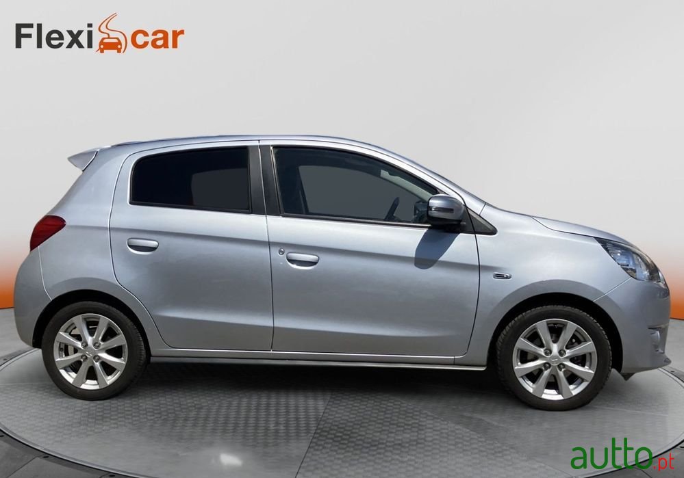 2016' Mitsubishi Space Star photo #6