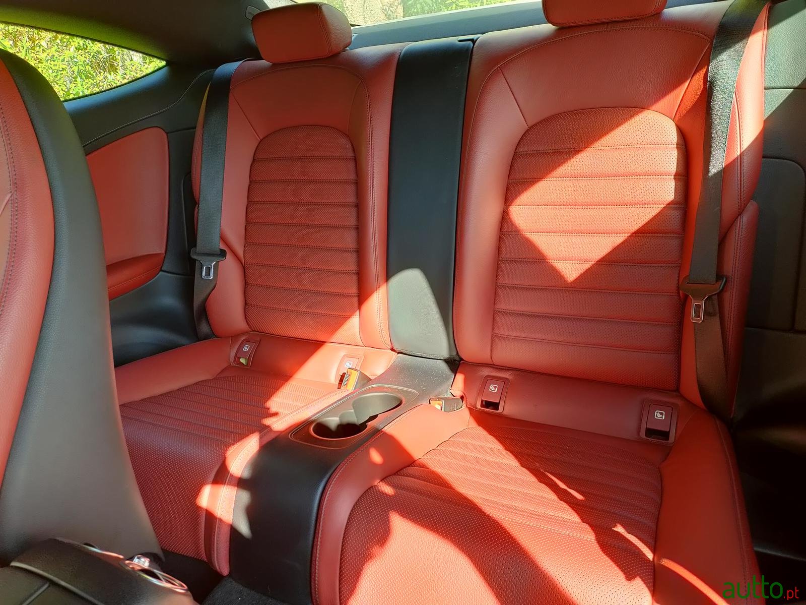 2016' Mercedes-Benz C-Class 250D coupe photo #4