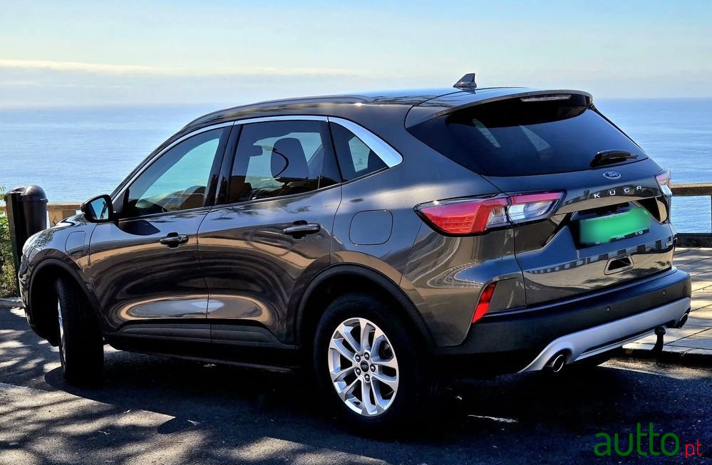 2022' Ford Kuga photo #5