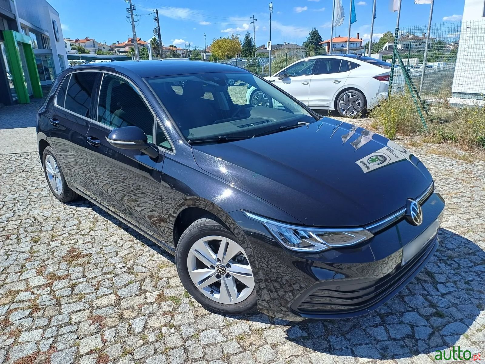 2021' Volkswagen Golf photo #1