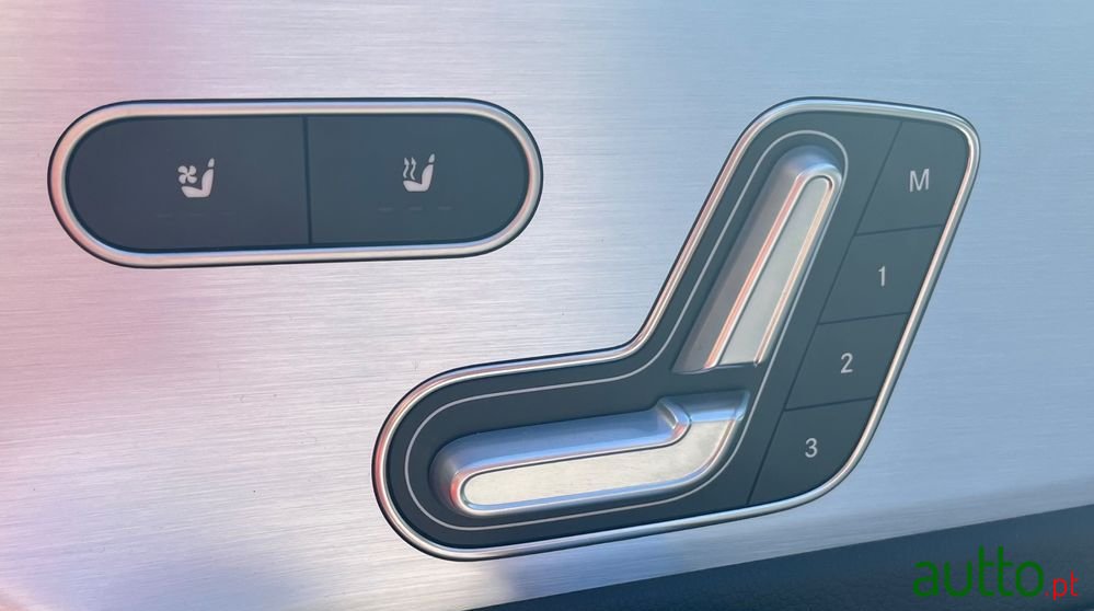 2018' Mercedes-Benz Classe A photo #4