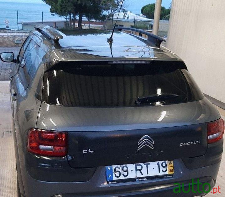 2016' Citroen C4 Cactus photo #2