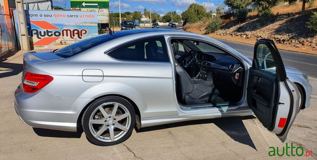 2015' Mercedes-Benz C-220 photo #2
