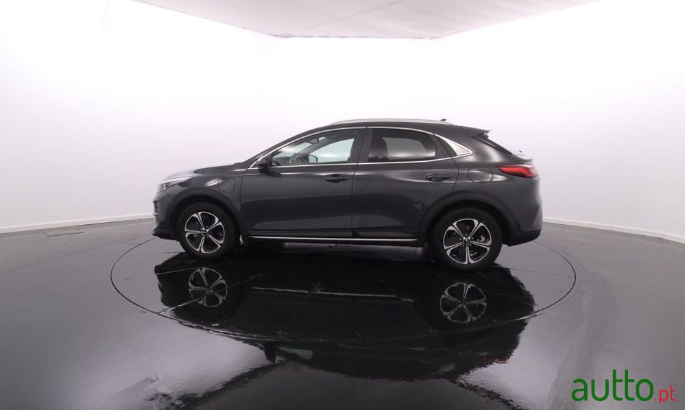 2021' Kia XCeed photo #4