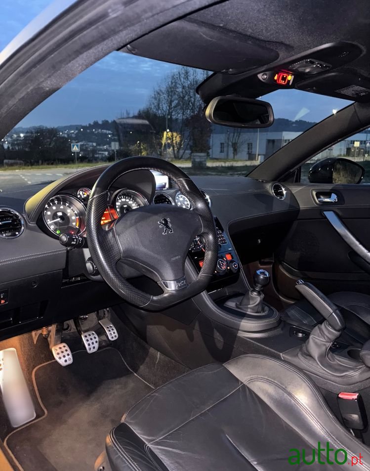 2011' Peugeot RCZ 1.6 Thp photo #6