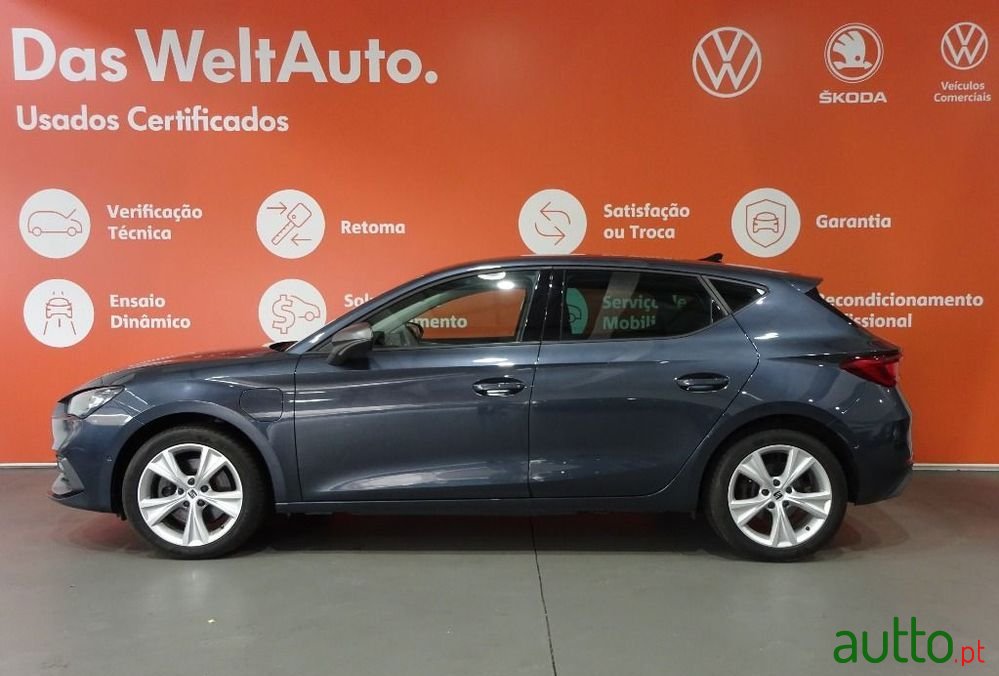 2021' SEAT Leon 1.4 E-Hybrid Fr Dsg photo #2