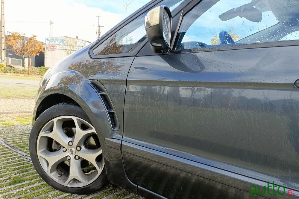 2009' Ford S-Max photo #2