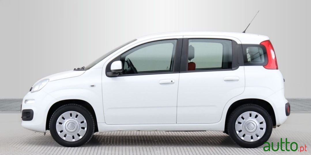 2018' Fiat Panda photo #2