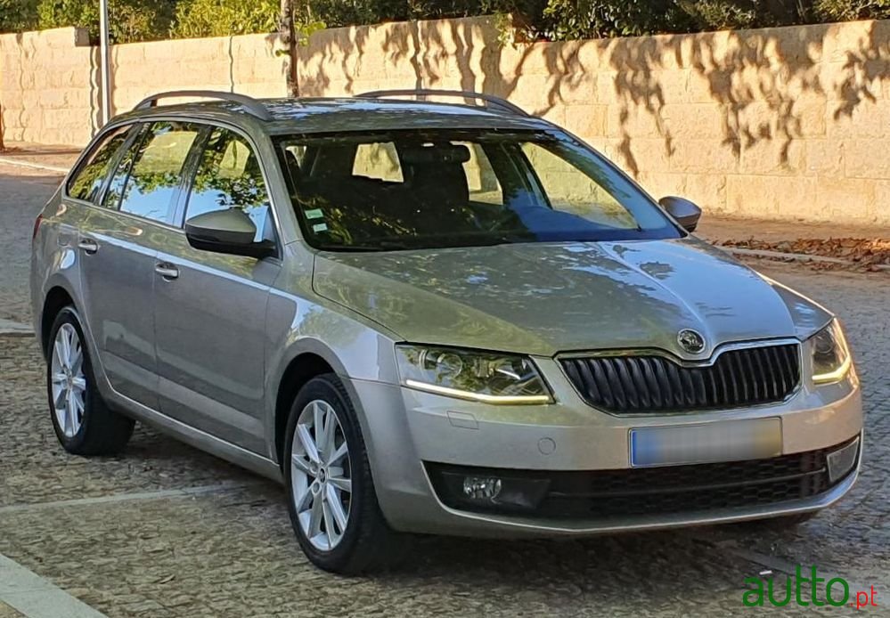2014' Skoda Octavia Break photo #4