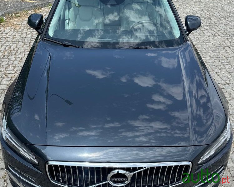 2020' Volvo V90 photo #3