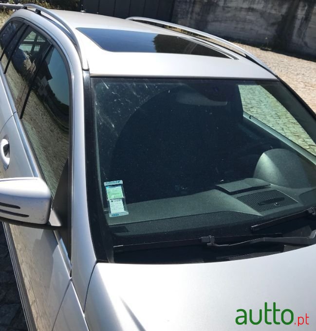 2009' Mercedes-Benz C-220 photo #4