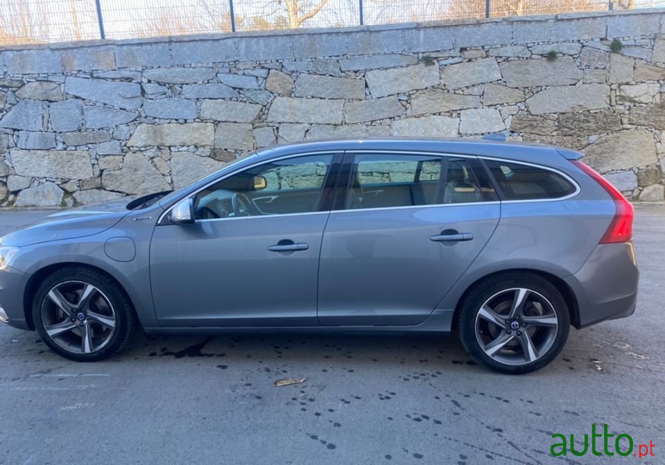 2015' Volvo V60 photo #4
