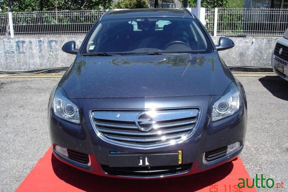 2009' Opel Insignia Sports Tourer photo #3