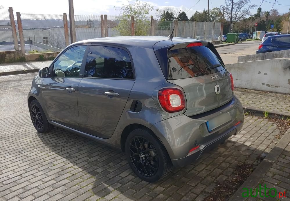 2019' Smart Forfour photo #4