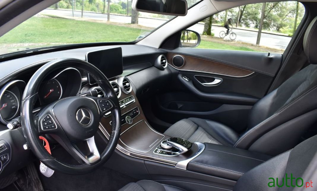 2014' Mercedes-Benz C-220 photo #4
