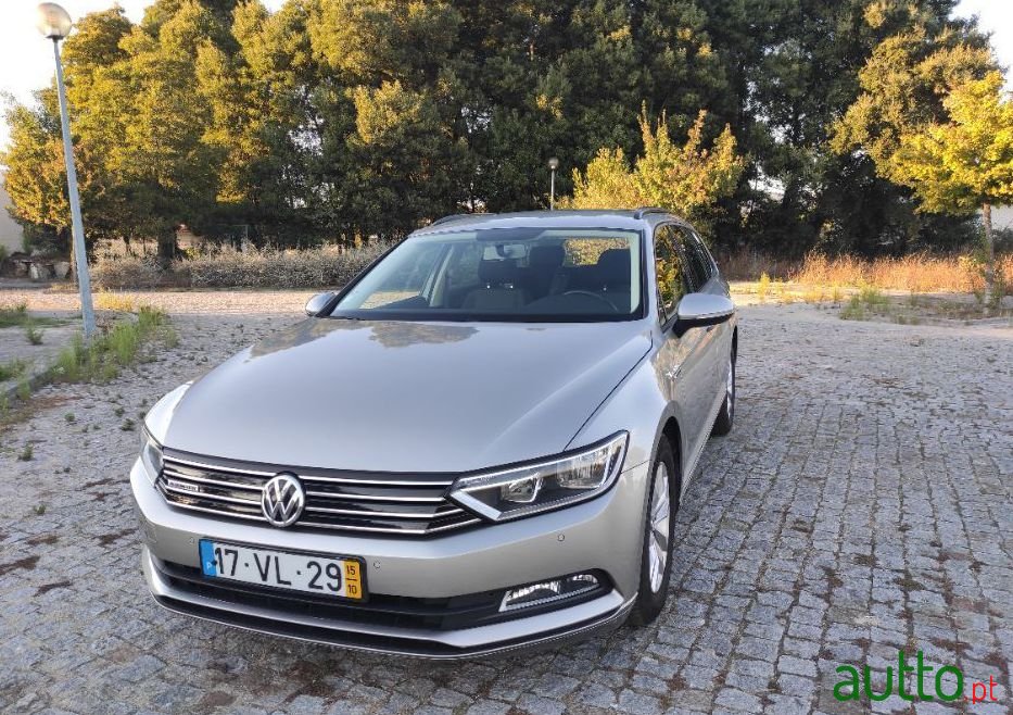 2015' Volkswagen Passat Variant photo #5