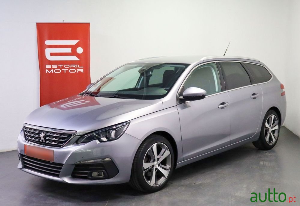 2020' Peugeot 308 Sw photo #1
