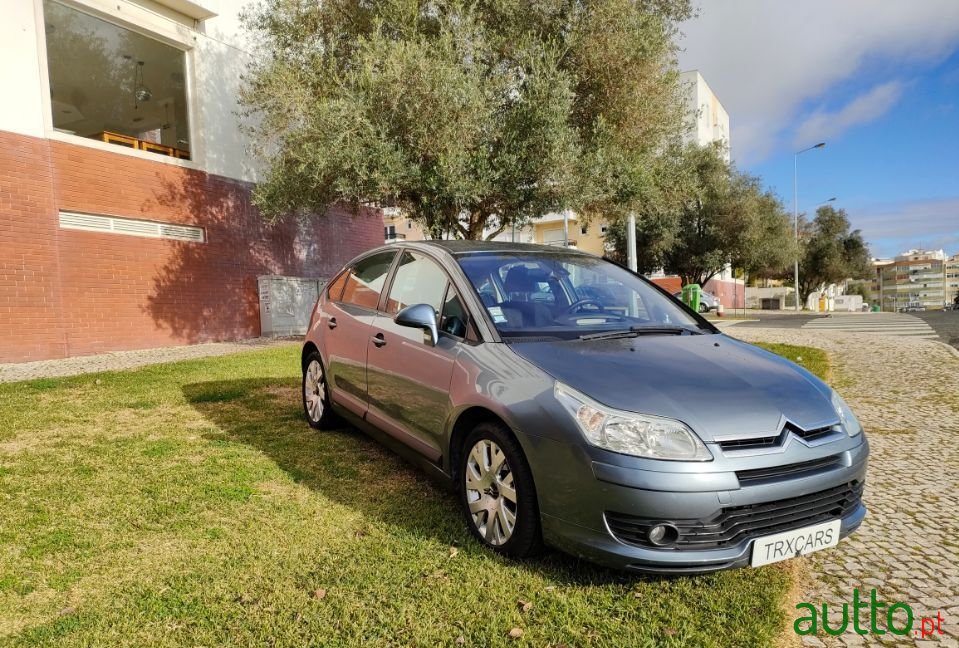 2006' Citroen C4 photo #3