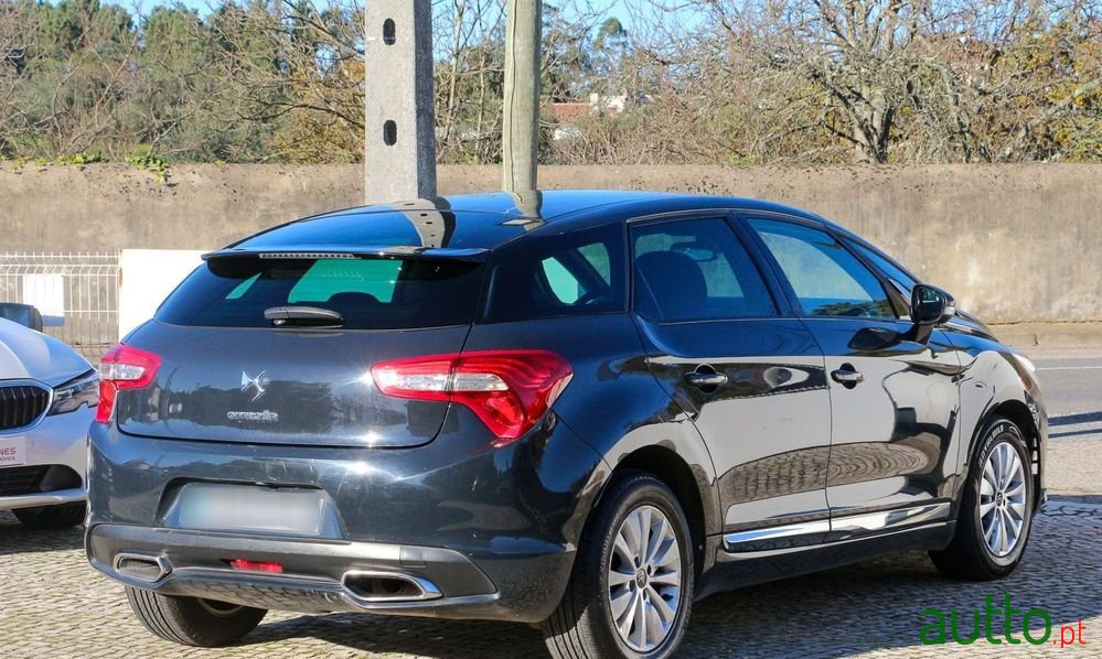 2014' DS Automobiles Ds5 photo #3