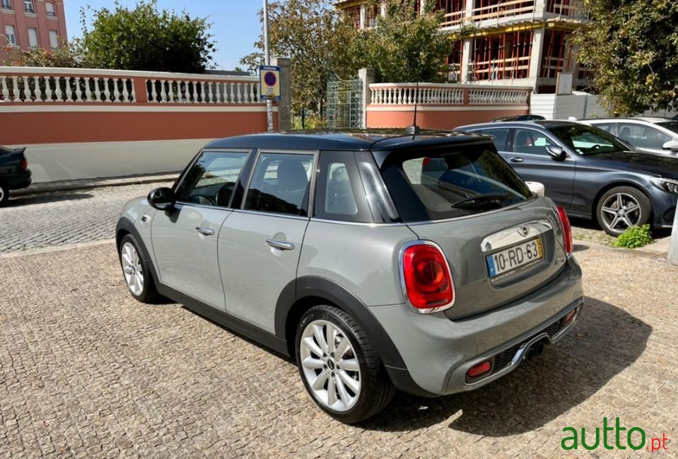 2016' MINI Cooper photo #2