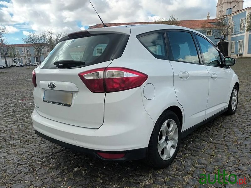 2011' Ford C-MAX photo #5