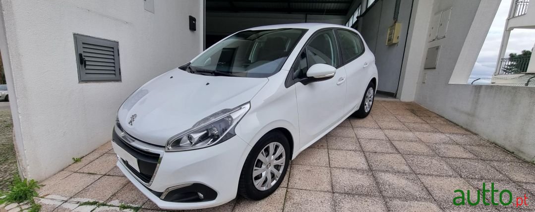 2017' Peugeot 208 photo #3