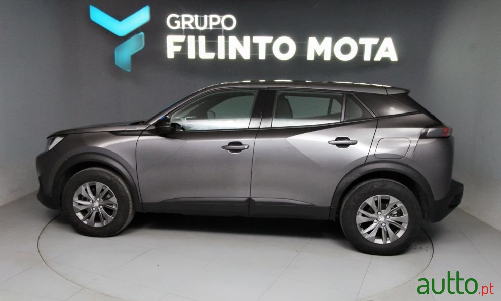 2023' Peugeot 2008 photo #5