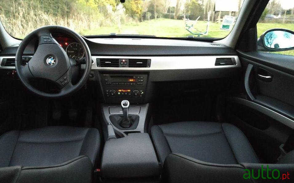 2007' BMW 320 D photo #3