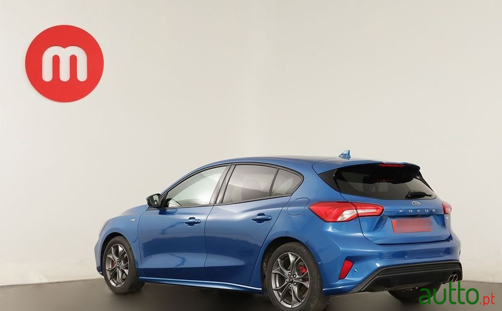 2021' Ford Focus St-Line photo #3