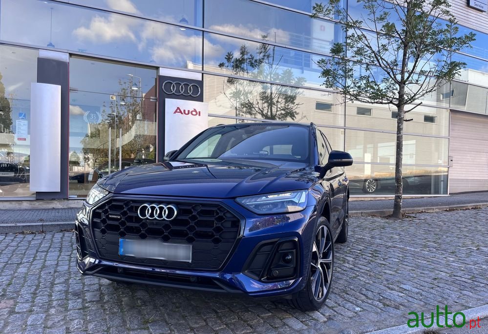 2021' Audi Q5 S Tronic photo #3
