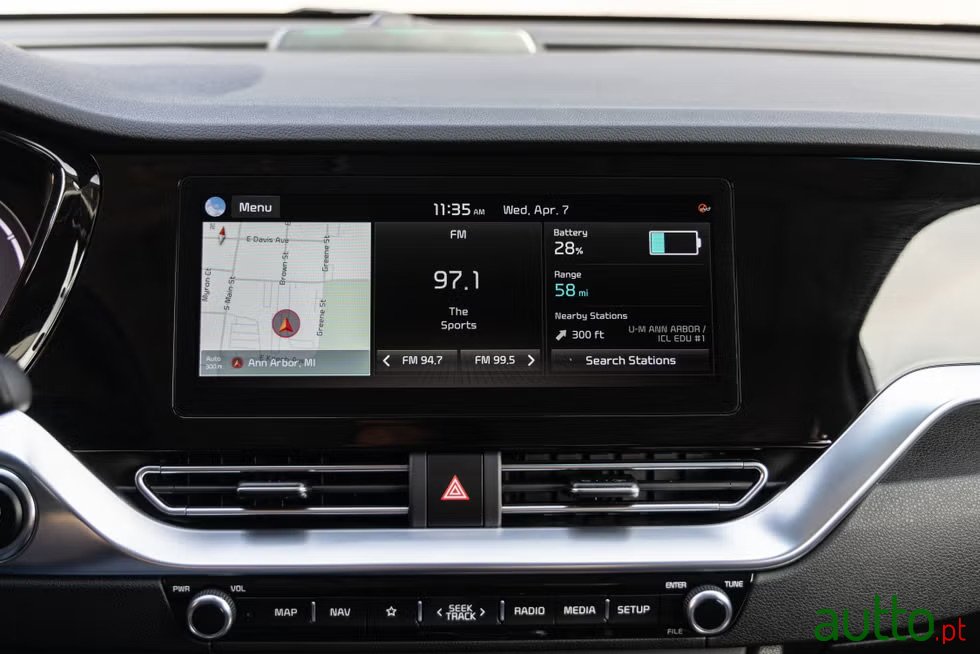 2021' Kia Niro photo #5