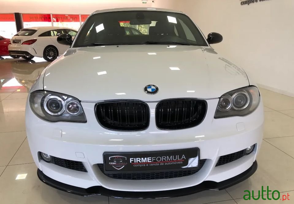 2009' BMW 120 photo #3