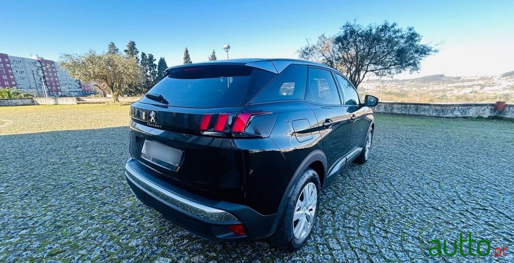 2020' Peugeot 3008 photo #3