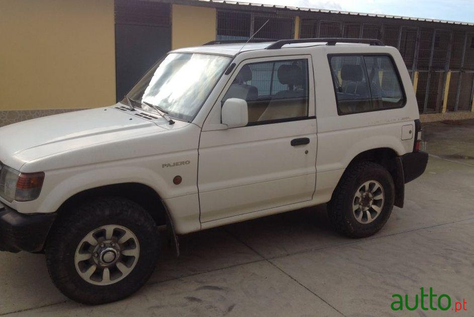 1993' Mitsubishi Pajero 2.5 Tdi Glx photo #1