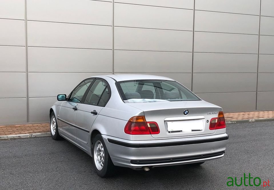 1999' BMW 320 photo #4