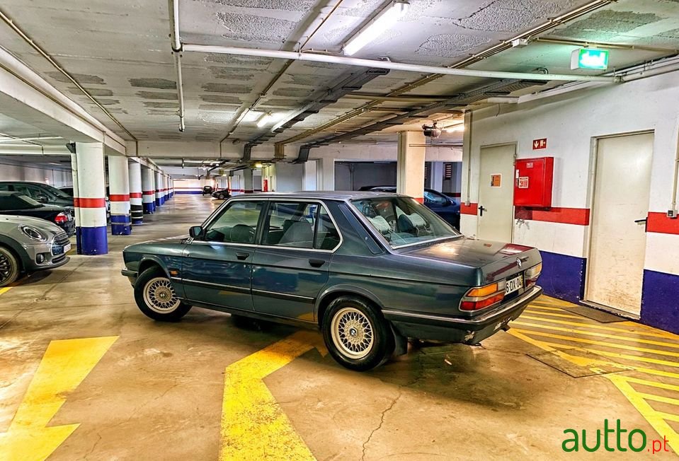 1984' BMW 524 photo #6