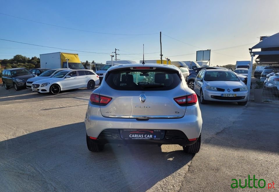 2015' Renault Clio photo #4