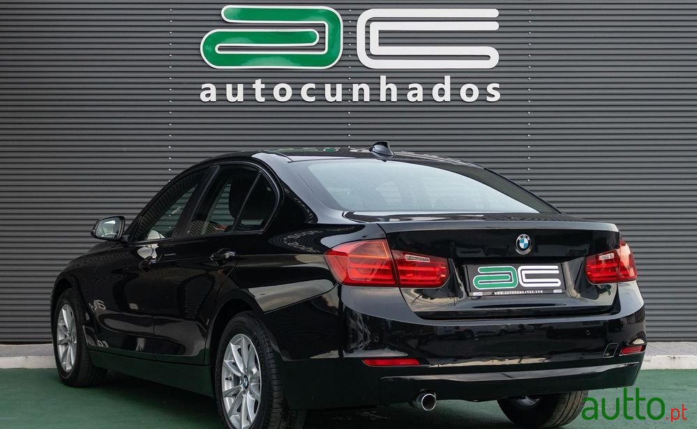 2014' BMW 318 D Auto Line Sport photo #4