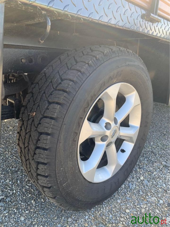 2008' Nissan Navara photo #6